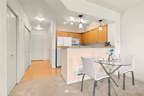 1525 NW 57th ST #213, Seattle, WA 98107