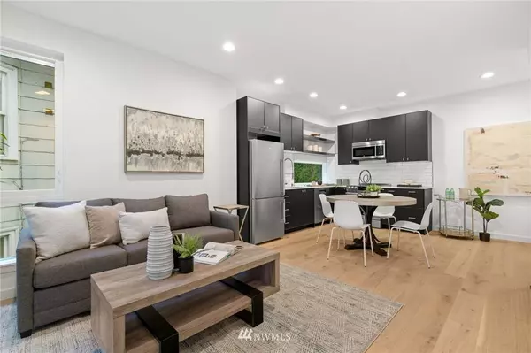 6232 D Stanley AVE S, Seattle, WA 98108