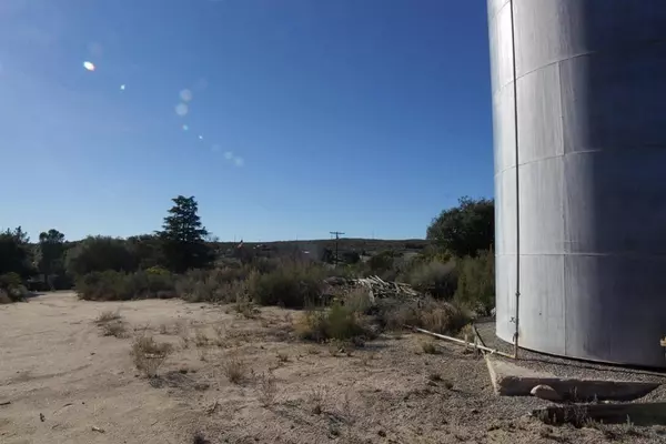 Live Oaks Trl, Boulevard, CA 91905