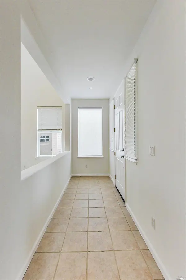 51 Pelleria DR, American Canyon, CA 94503