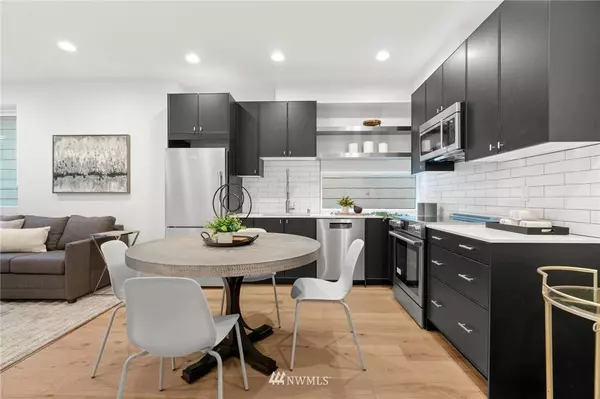 6232 D Stanley AVE S, Seattle, WA 98108