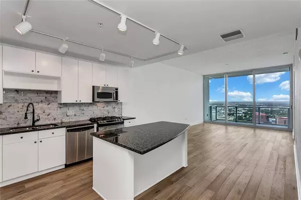 150 ROBINSON #3410, Orlando, FL 32801