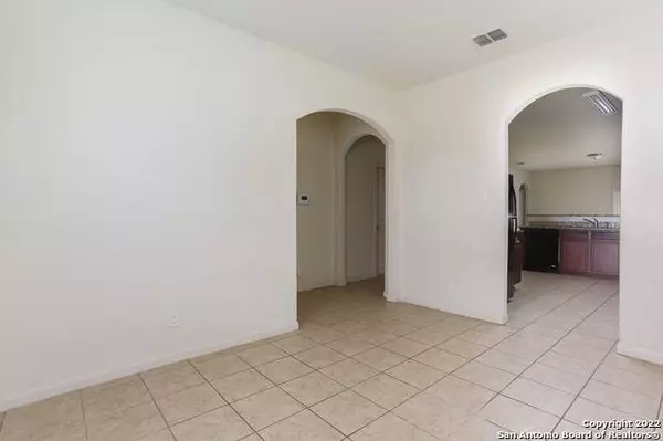 4611 RED HEELER, San Antonio, TX 78222-4423