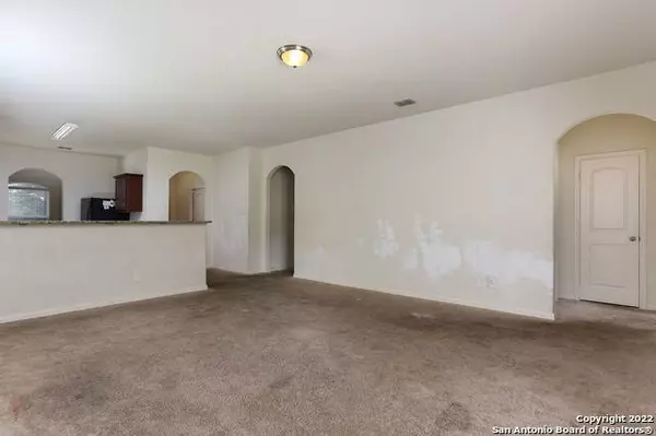 4611 RED HEELER, San Antonio, TX 78222-4423