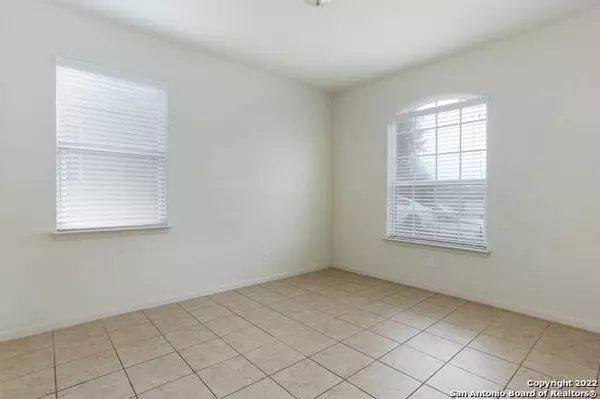 4611 RED HEELER, San Antonio, TX 78222-4423