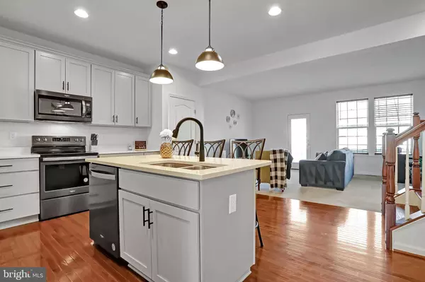 73 SULLYRUTH CT, Bunker Hill, WV 25413