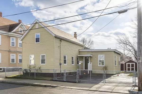 44 Durham St, Lawrence, MA 01843