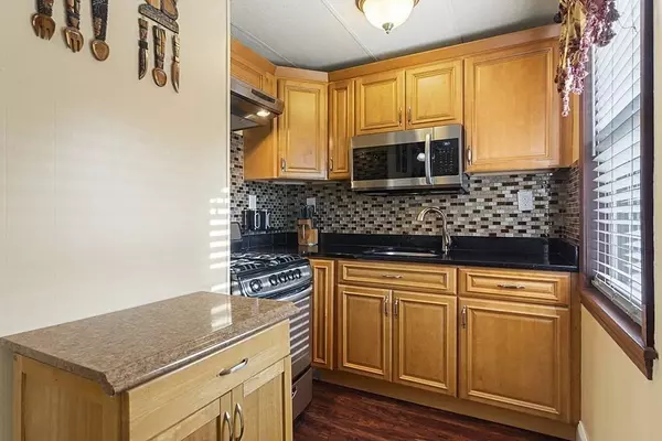 44 Durham St, Lawrence, MA 01843