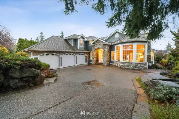 3208 199th Avenue Ct E, Lake Tapps, WA 98391