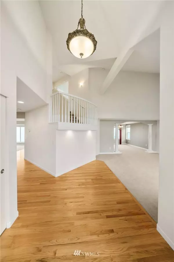 10106 177th AVE E, Bonney Lake, WA 98391