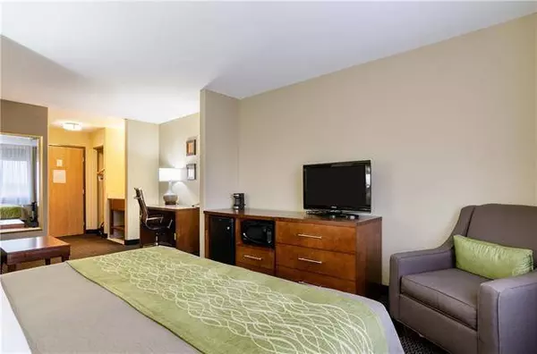 2608 Kansas, Garden City, KS 67846