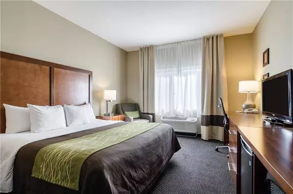 2608 Kansas, Garden City, KS 67846