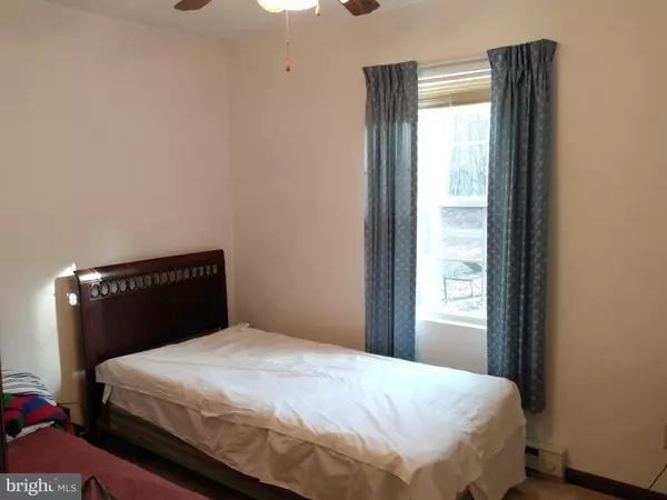 901 RAZOR BACK RIDGE, Great Cacapon, WV 25422