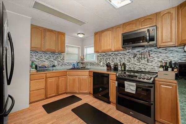 10004 S Medical Lake Rd, Medical Lake, WA 99022