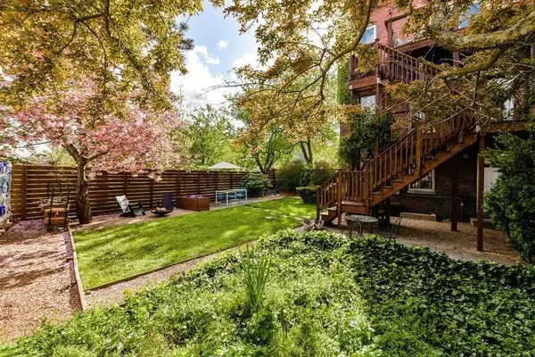 30 Everett #PH, Boston, MA 02130