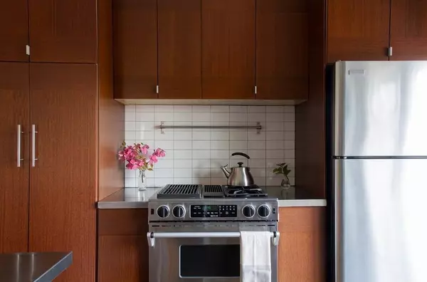 30 Everett #PH, Boston, MA 02130