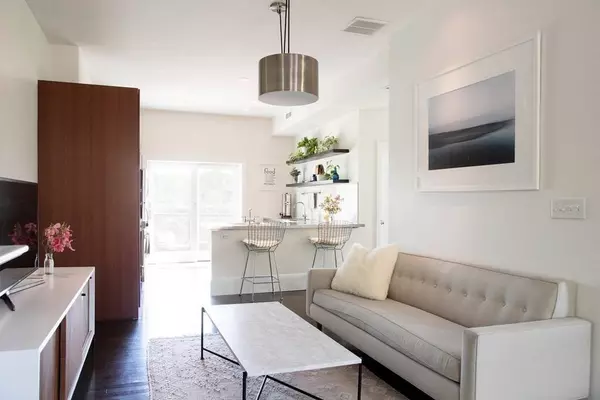 30 Everett #PH, Boston, MA 02130