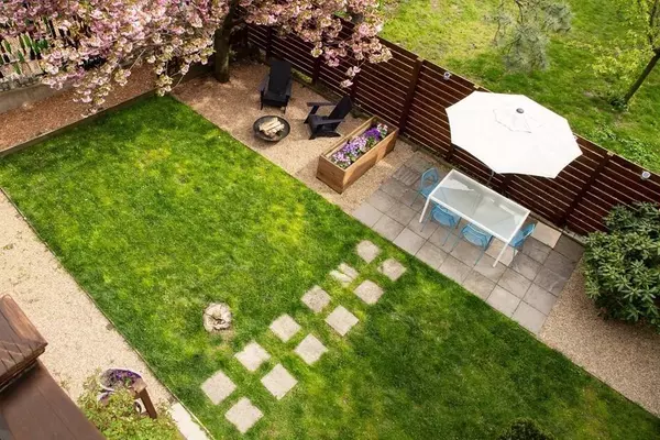 30 Everett #PH, Boston, MA 02130