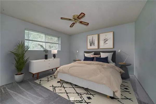 2904 McClain AVE, Bremerton, WA 98310