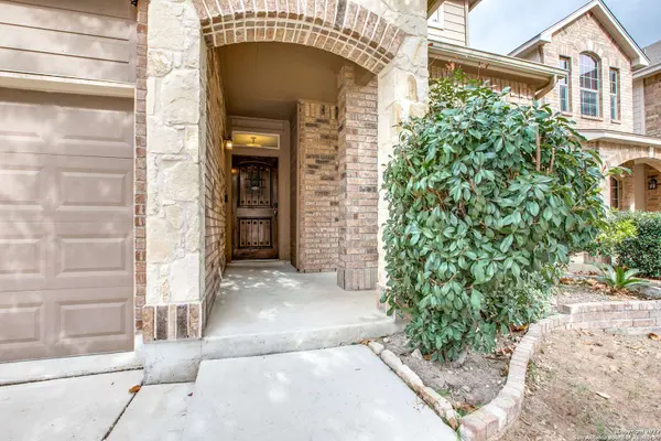 8527 Lahemaa Falls, San Antonio, TX 78251-4992