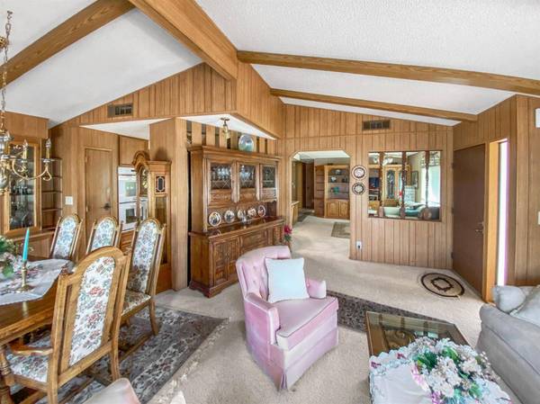 10294 Dalewood WAY, Grass Valley, CA 95949