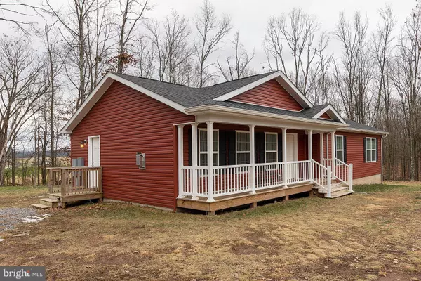 484 SLEEPY WOODS RD, Cross Junction, VA 22625