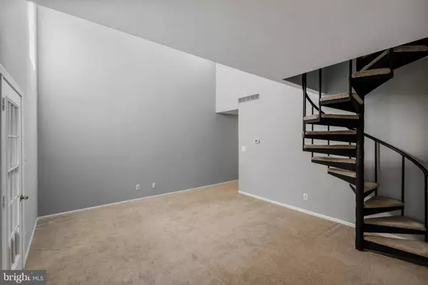 207 TAVISTOCK, Cherry Hill, NJ 08034