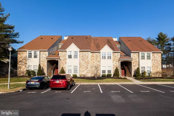 207 TAVISTOCK, Cherry Hill, NJ 08034