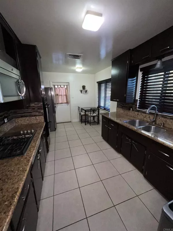 898 Fifth AVE, Chula Vista, CA 91911