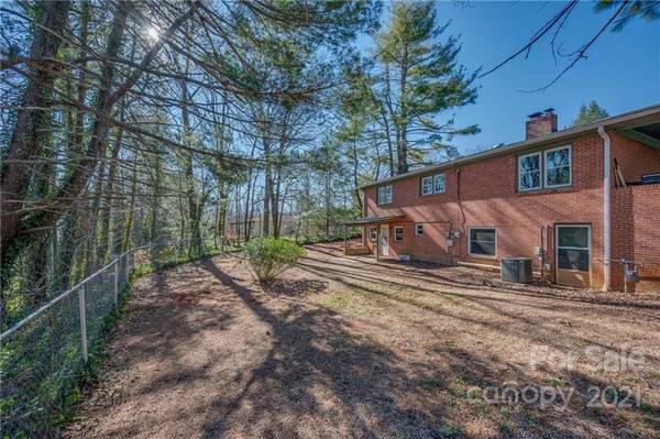 56 Marion ST, Tryon, NC 28782