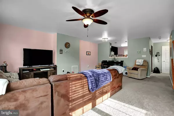 51 EFFIE LN, Martinsburg, WV 25404