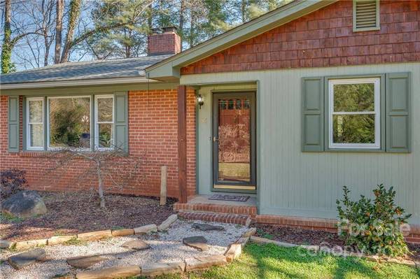 56 Marion ST, Tryon, NC 28782