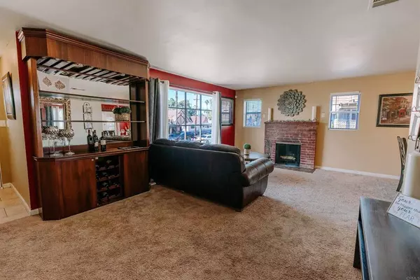 851 First AVE, Chula Vista, CA 91911