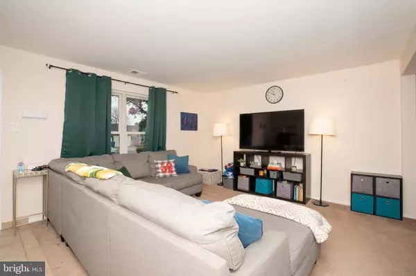 6221 NATHAN HALE CT, Bensalem, PA 19020