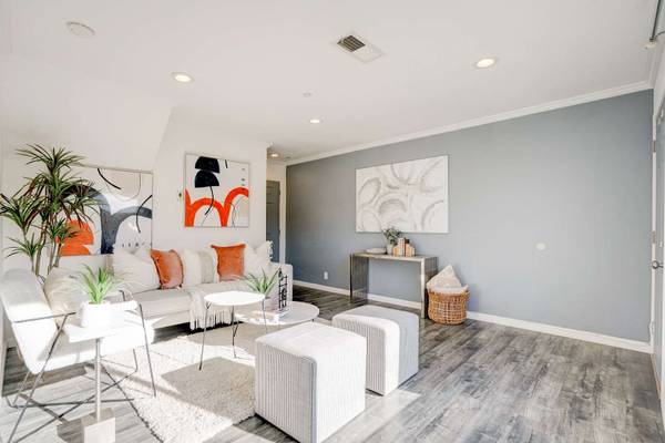 3377 La Selva St #A, San Mateo, CA 94403