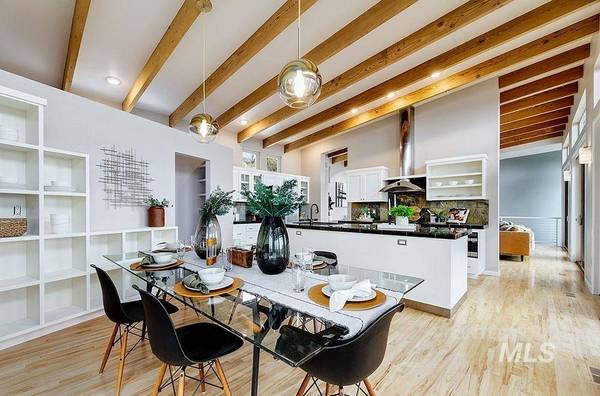 2424 W Spring Mountain Dr, Boise, ID 83702