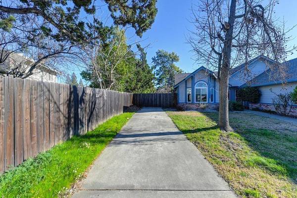 5940 Willowynd DR, Rocklin, CA 95677