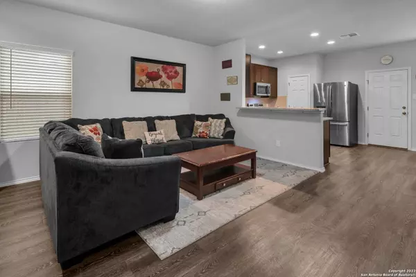 8123 Apex View, San Antonio, TX 78244