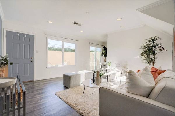 3377 La Selva St #A, San Mateo, CA 94403