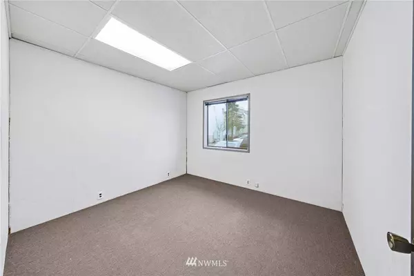 914 Ryan AVE, Sumner, WA 98390