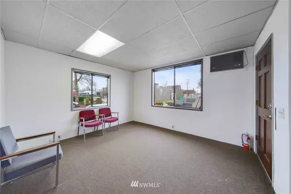 914 Ryan AVE, Sumner, WA 98390