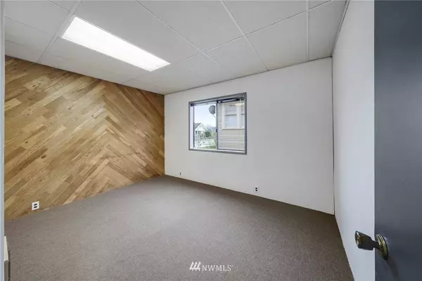 914 Ryan AVE, Sumner, WA 98390