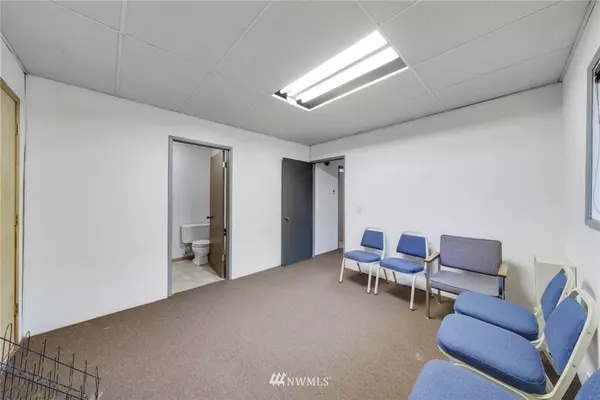 914 Ryan AVE, Sumner, WA 98390