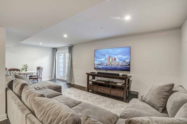 11100 Wheeler Ridge Dr