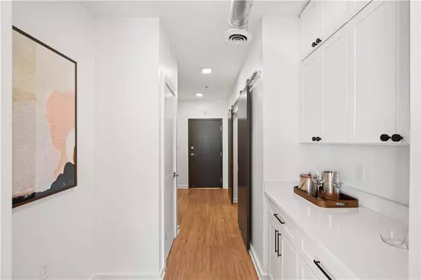 260 18th ST NW #10321, Atlanta, GA 30363