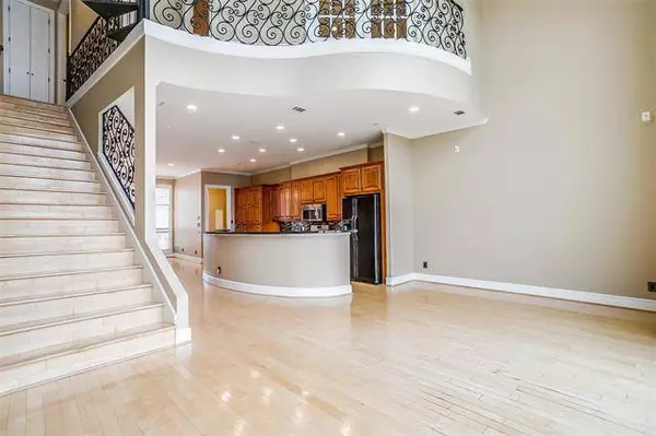 418 Mills Street, Fort Worth, TX 76102