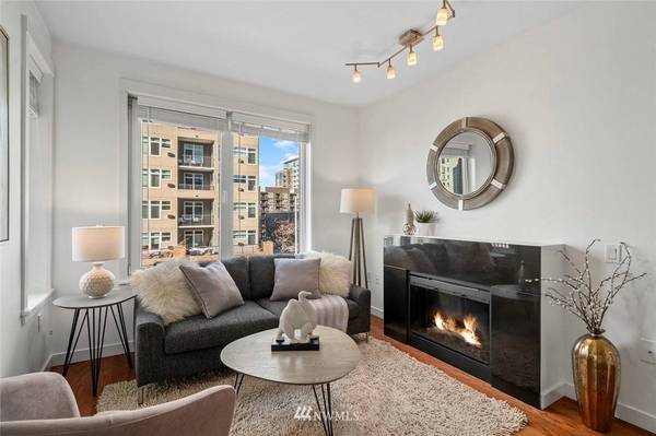 2721 1st AVE #304, Seattle, WA 98121