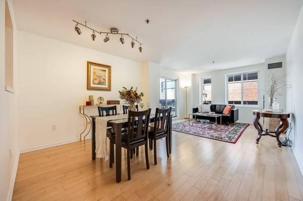 950 Massachusetts Avenue #306, Cambridge, MA 02139