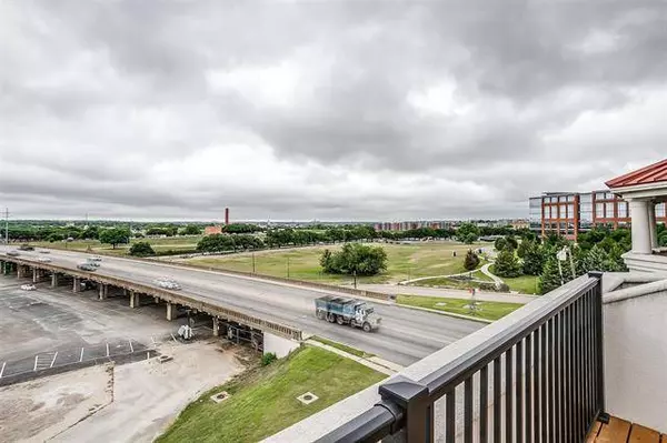 418 Mills Street, Fort Worth, TX 76102