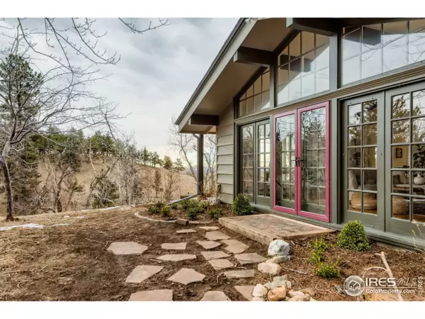 372 Lefthand Canyon Dr, Boulder, CO 80302